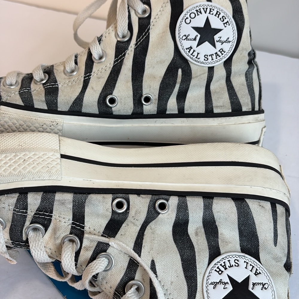 Converse Twisted Black and Zebra Print Plaform Hightops - Picture 16 of 16